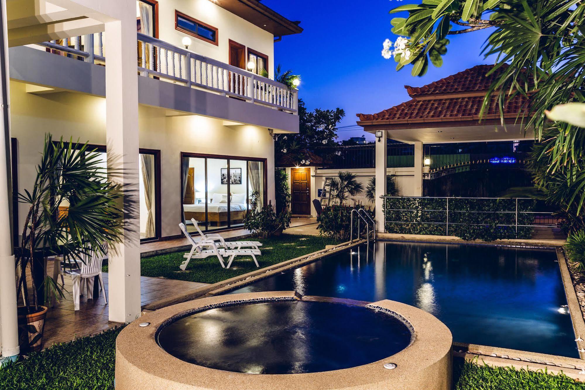 Avoca Pool Villas Pattaya Buitenkant foto