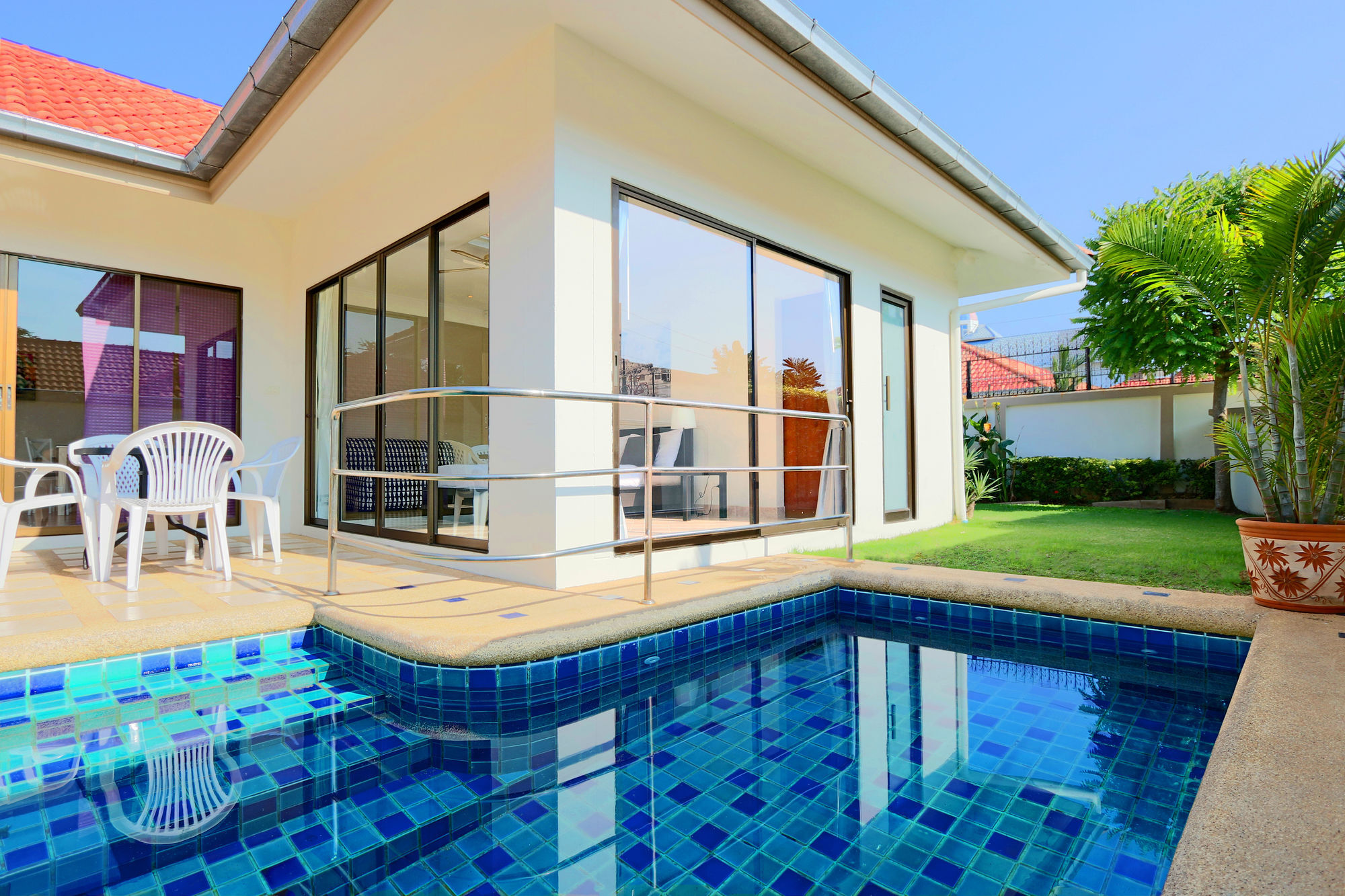 Avoca Pool Villas Pattaya Buitenkant foto