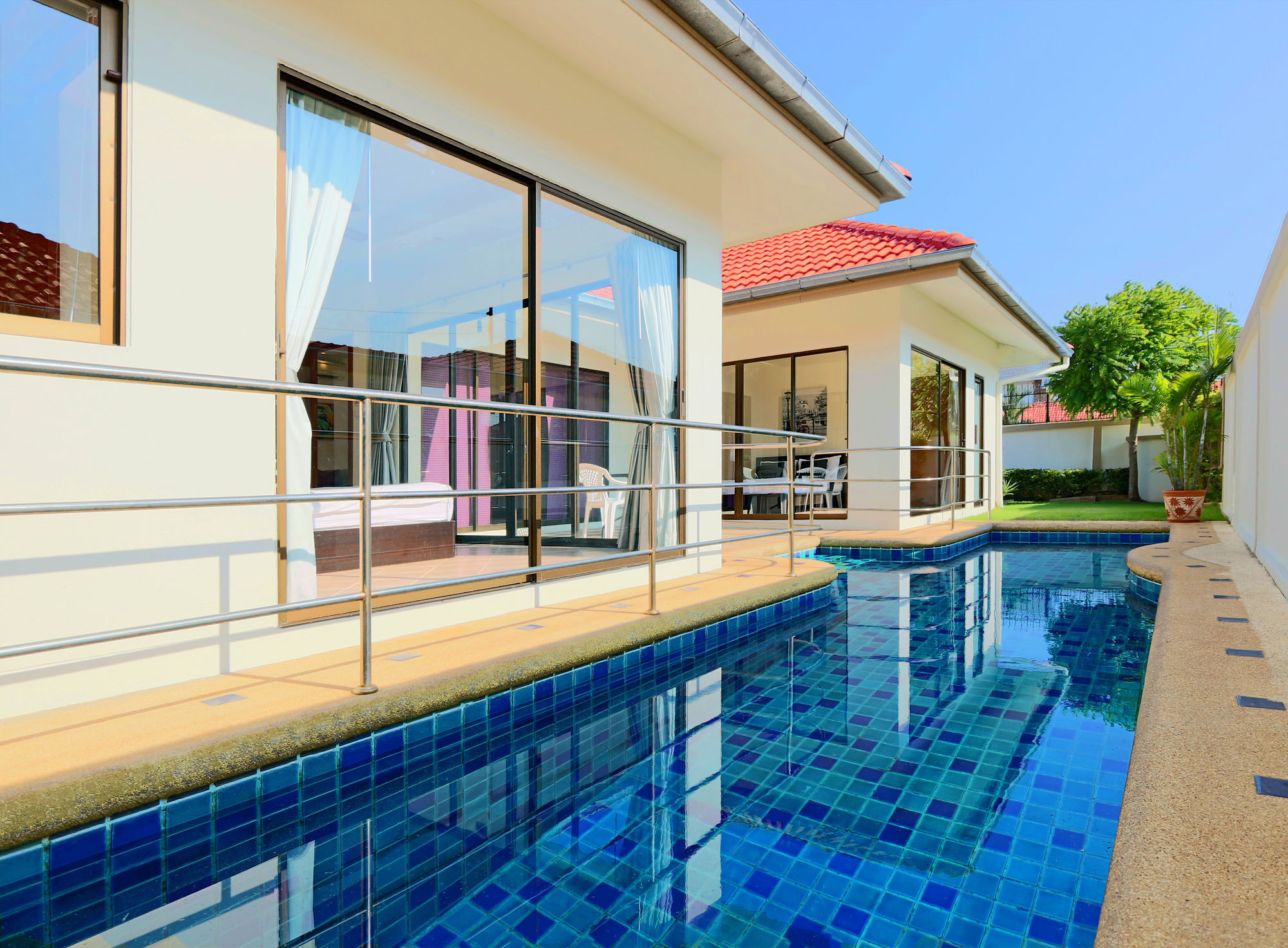 Avoca Pool Villas Pattaya Buitenkant foto